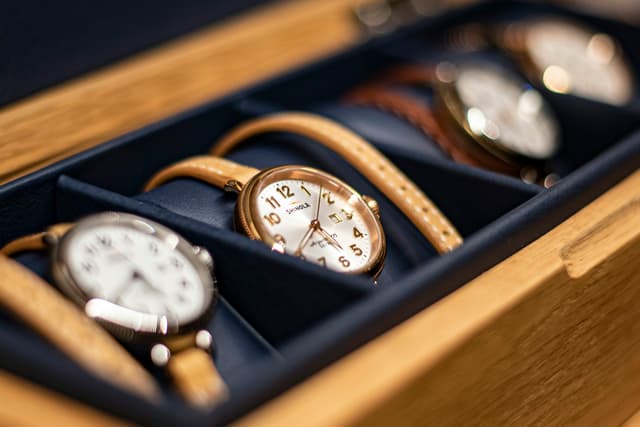 Don’t Buy These Popular Watches, Choose These Instead.